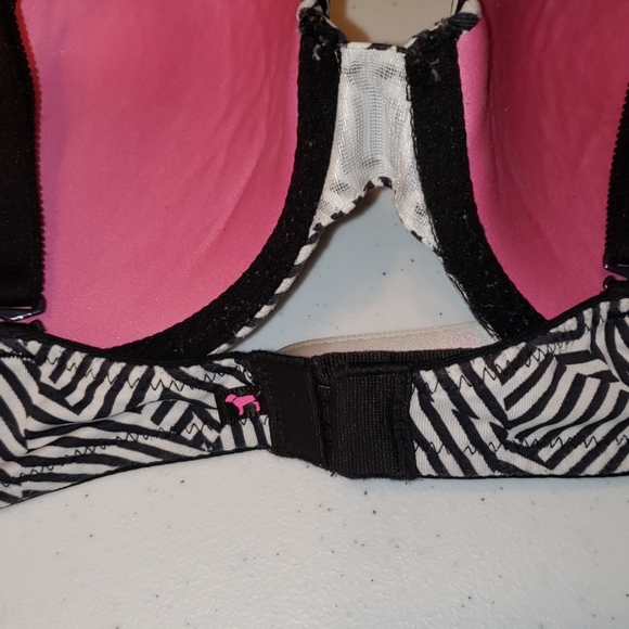 PINK Bra - Picture 2 of 3